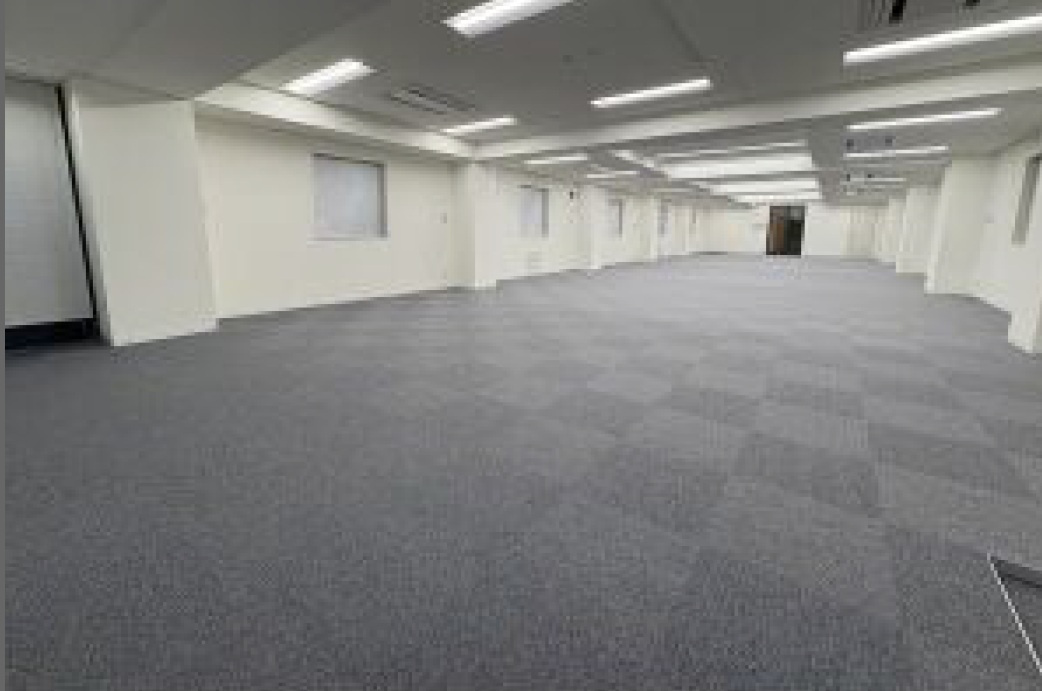 CREATORS BLDGの洋室