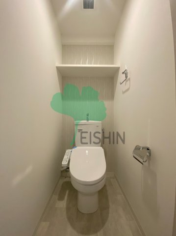 LANDIC PREMIUM HAKATA(ランディックプレミアムハカタ)のトイレ|清潔感のあるトイレです。