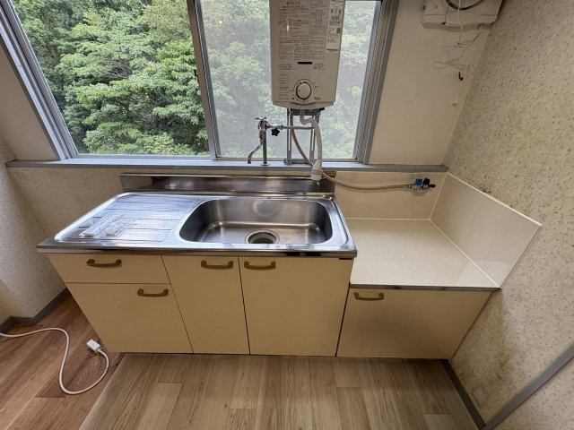 サウスヒルズ由良のキッチン