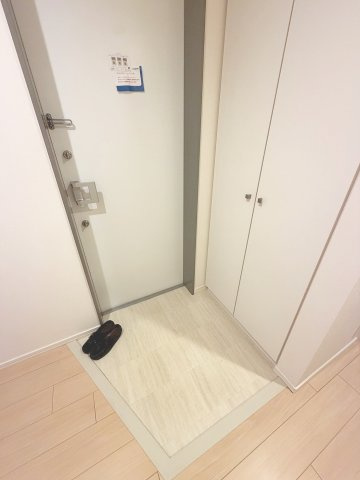 ウイング・エスの玄関
