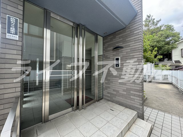 ヴァン・ベールのエントランス|建物の内部です