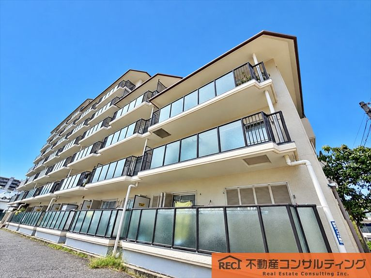 ユニハイム西宮Ⅱの外観