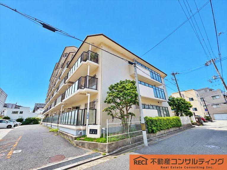 ユニハイム西宮Ⅱの外観