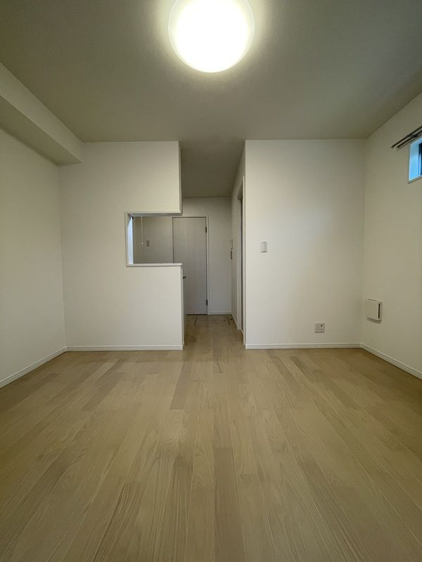 UCDA Residence新検見川の居間・リビング