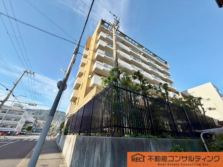藤和ライブタウン上御影の外観