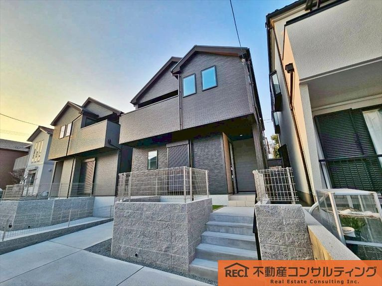 神戸市灘区高尾通1丁目　新築戸建　2号棟の外観