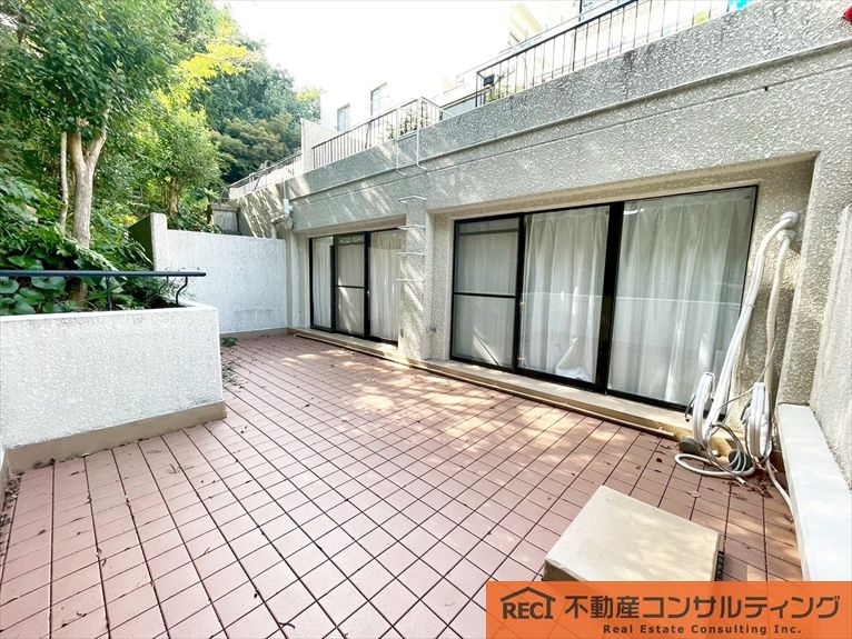 苦楽園アーバンライフ1号棟のバルコニー
