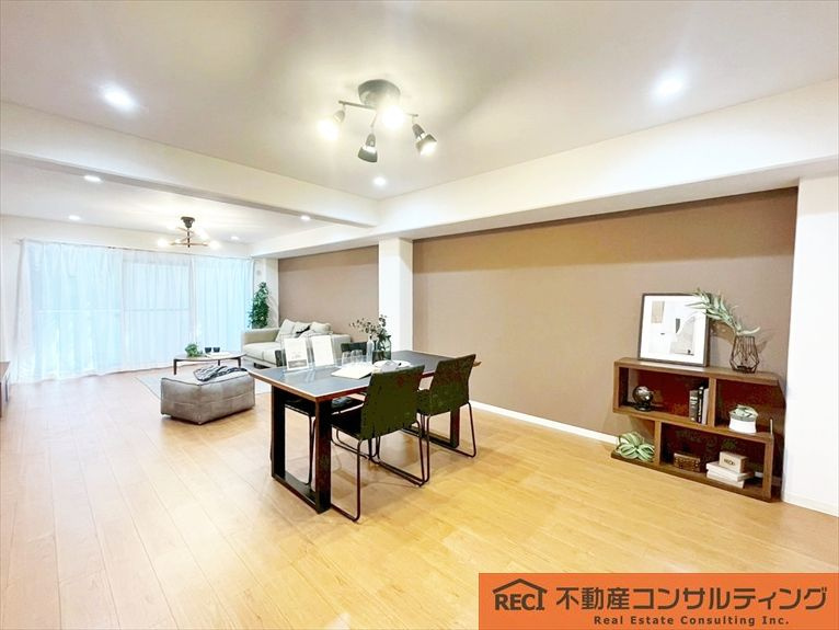 苦楽園アーバンライフ1号棟の内装|モダンでおしゃれなリノベーション物件