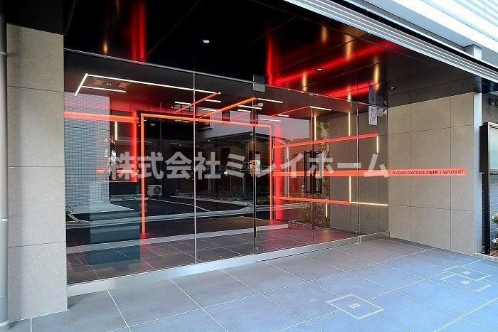 グランドコンシェルジュ大森本町ⅡACのエントランス