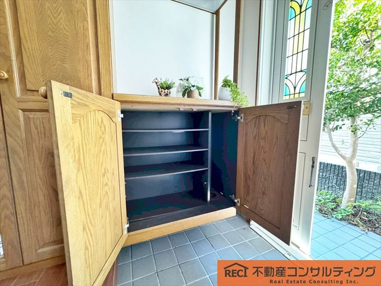 西宮市苦楽園二番町　中古戸建の内装