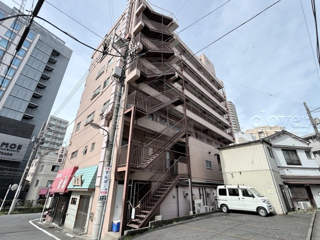 【外観】 | 花乃マンション | 手が行き届いた共用部が自慢の、清潔感のあるマンションです。～即日のご見学可能～　お問合せはお気軽に。