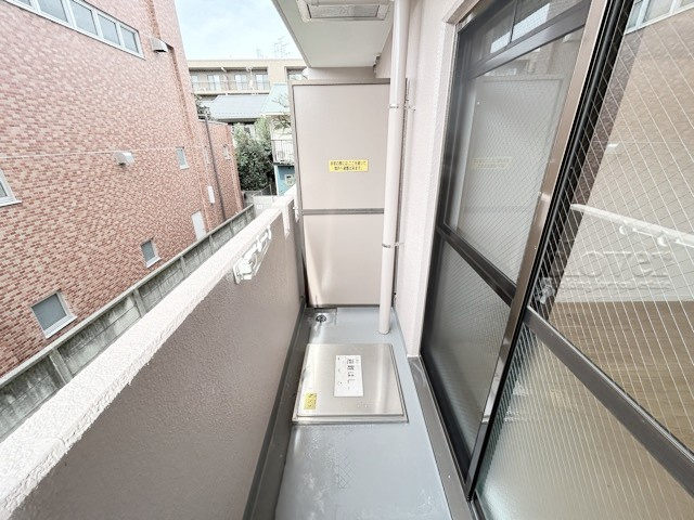 【バルコニー】 | セントヒルズ落合 | バルコニーの様子。ちなみに専有部分ではなく共用部分です。～即日のご見学可能～　お問合せはお気軽に。