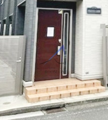 グランドソレーユ生麦 のエントランス|エントランスです。