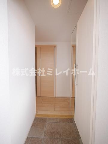フェリスティ竹沢の玄関