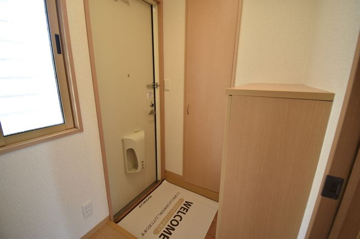 ローズ宮ヶ島の玄関