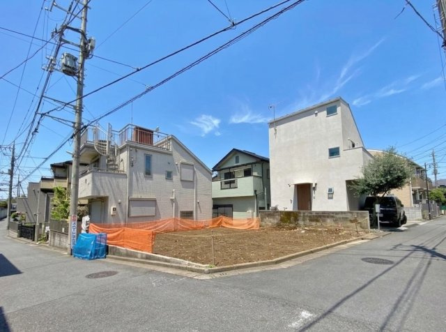 練馬区旭町2丁目 限定1区画の前面道路含む現地写真|南側約4ｍ公道×東側約4ｍ公道に面する東南角地の整形地
陽当たり通風良好です♪
人気の光が丘エリアです