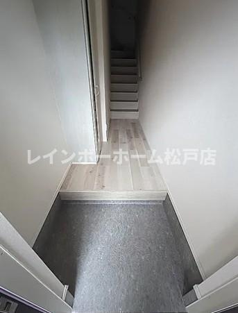 charme time 仲介手数料（賃料の1.10ヵ月）の50％OFF対象物件！の玄関