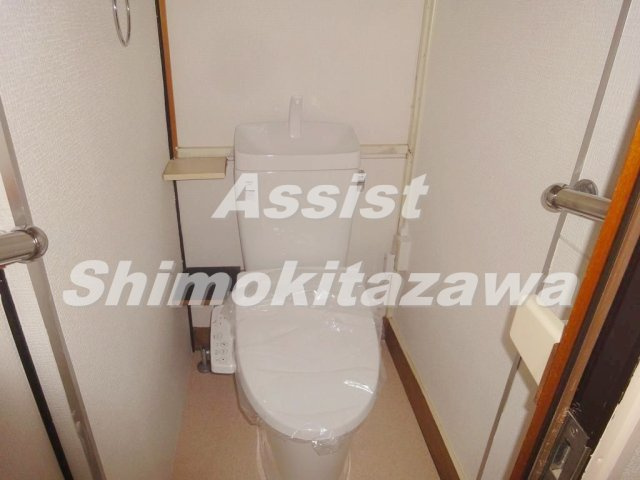 幡ヶ谷三丁目戸建のトイレ