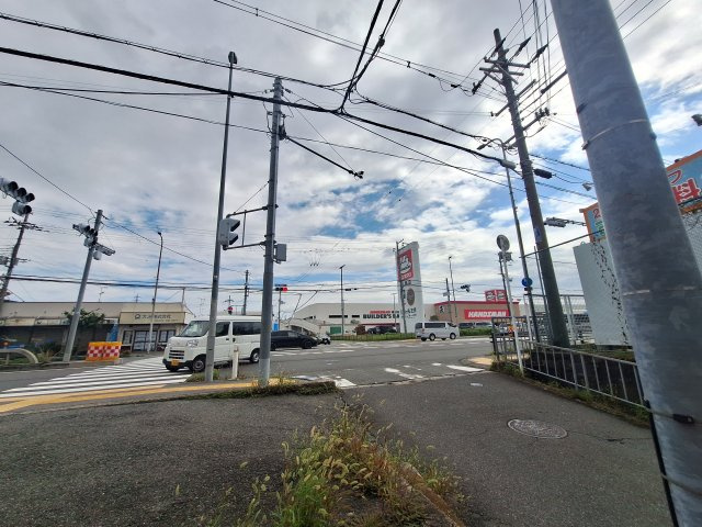 松原市高見の里6丁目店舗事務所の駐車場
