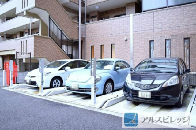ライオンズマンション朝霞台南の駐車場|駐車場です