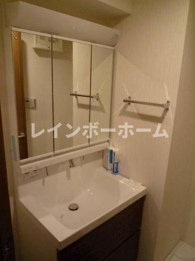 グリュックス クレー【仲介手数料：50％OFF】対象物件！の洗面所