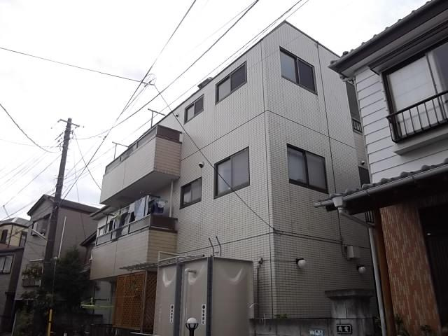 メゾン稲荷木の外観