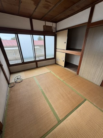 【 売主 】横浜市戸塚区柏尾町　戸建の和室|2階和室6帖