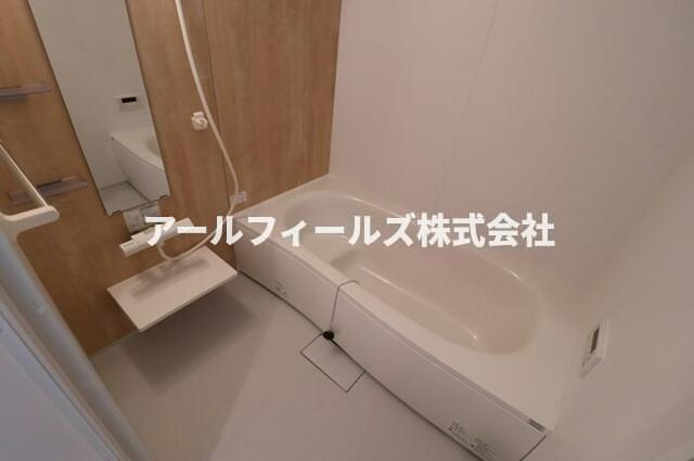 ソレイルＫＺの浴室