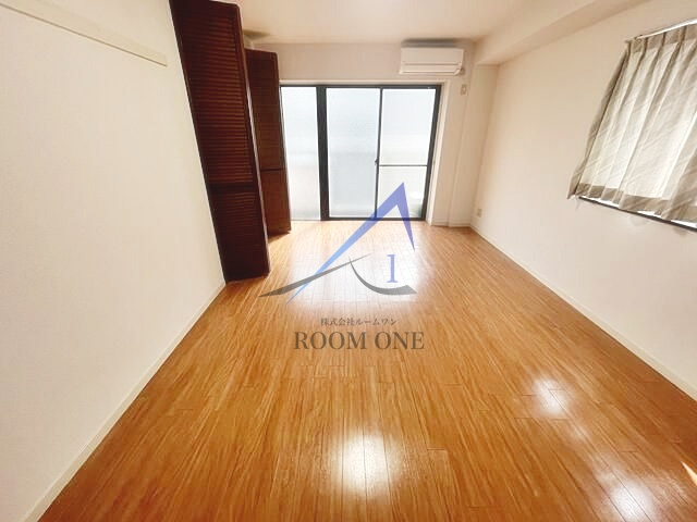 門前ビルの居間・リビング|洋室のお部屋です。