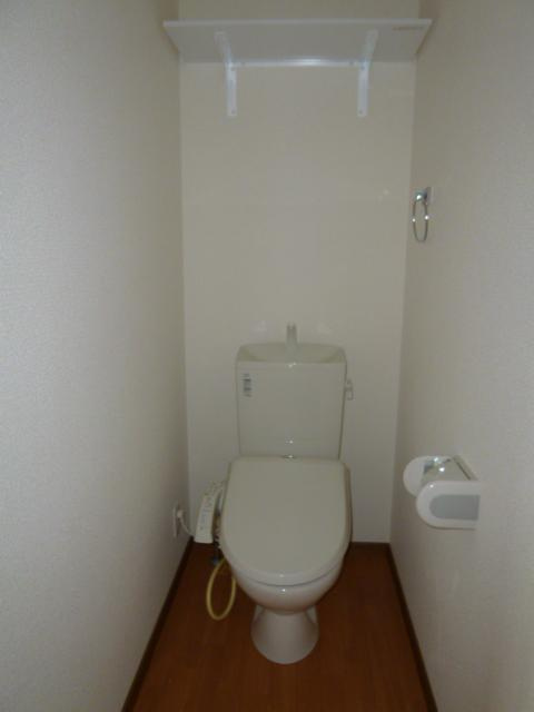エスポワールＢのトイレ|落ち着いた色調のトイレです