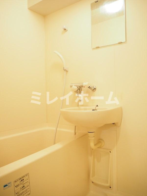 ルーブル池上参番館の浴室|同建物内、別のお部屋の参考写真になります。
