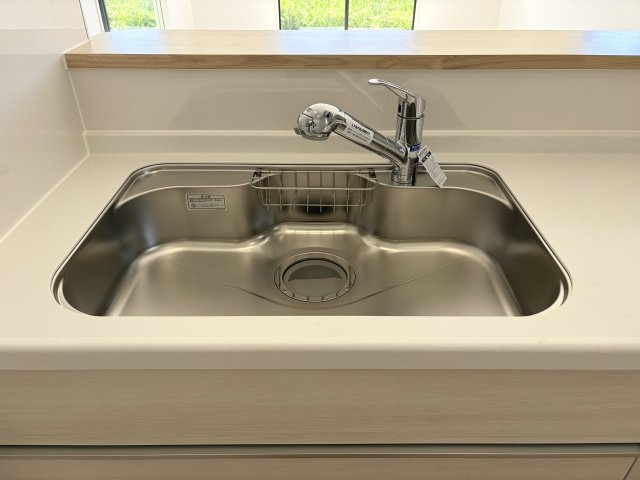 【設備】 | クレイドルガーデン倉敷市連島町鶴新田第15 (全4棟) | 浄水機能付きキッチン水栓