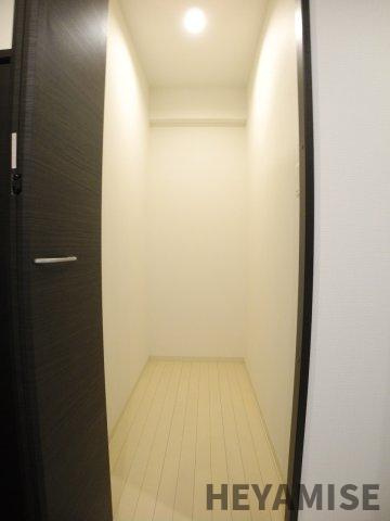 エヴァーグリーン思案橋の玄関|玄関収納※反転間取りの別の階のお部屋の写真です※
