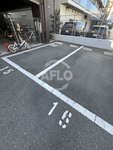 パークロッジの駐車場|パークロッジ　駐車場