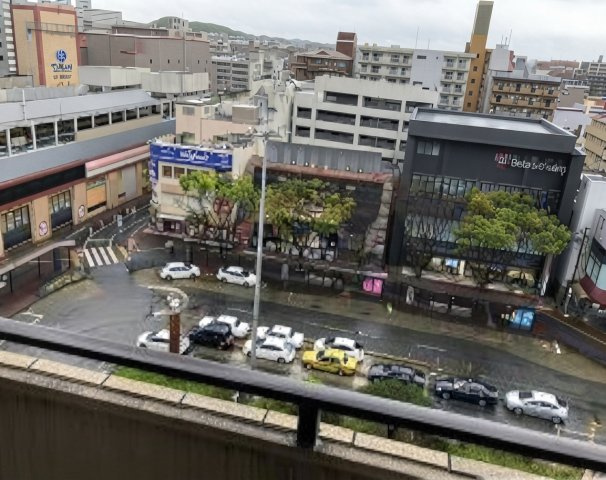 ヒルクレスト大橋駅前ロータリーの展望|メールボックス、オートロック、ＴＶモニター付
インターホンもあって防犯面も安心です。