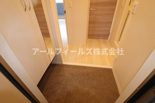 シャルムの玄関