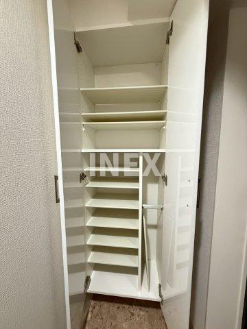 シャトーデＹＭヨコハマの収納