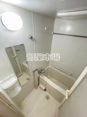 ステージファースト浅草橋の浴室