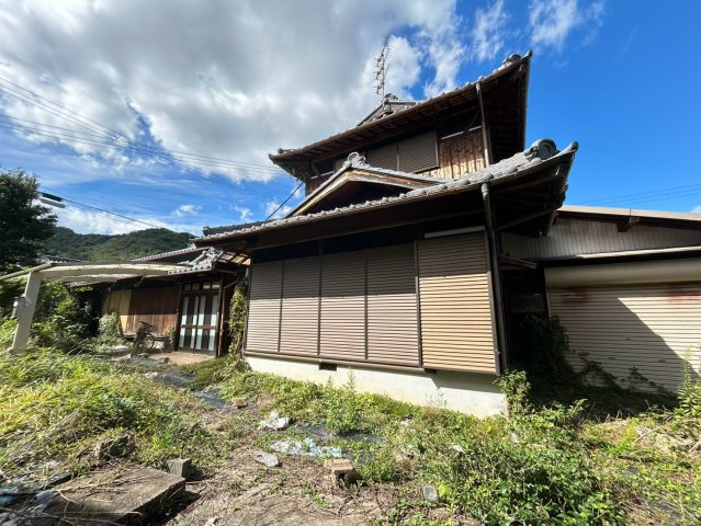 西脇市小坂町　古家付き売土地の周辺