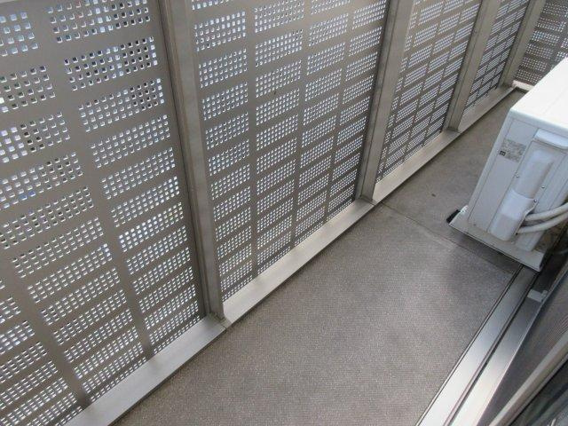 グランクレール自由が丘のバルコニー