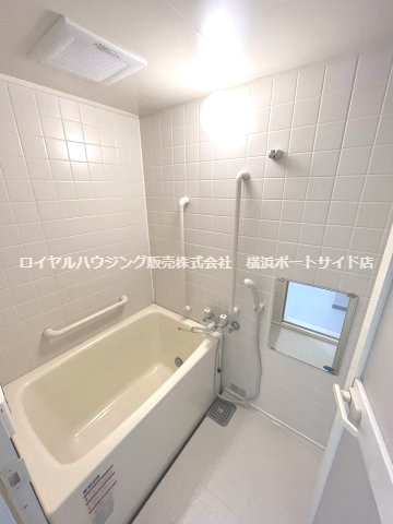 ※同タイプの室内画像となります。
