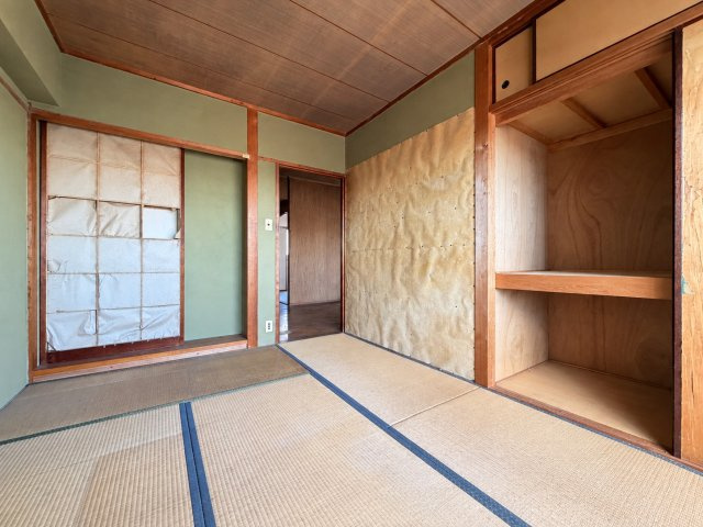 ユニーブル上社の和室