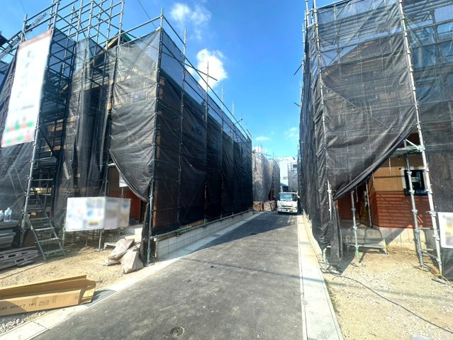 【前面道路含む現地写真】の画像