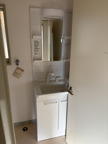 メゾンリートⅠの独立洗面台