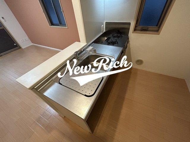 北群馬郡吉岡町大字大久保のアパートのキッチン
