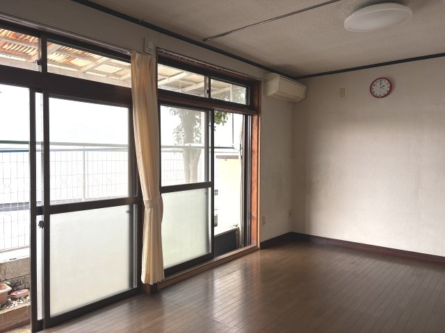 【居間・リビング】 | 西野　中古戸建