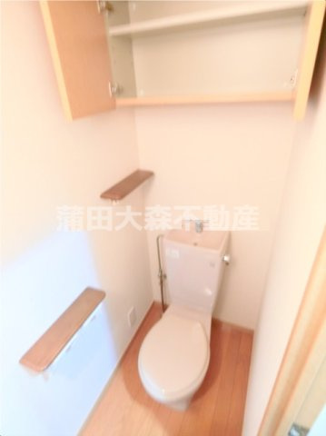 ルーブル池上参番館のトイレ|棚収納付のトイレ　