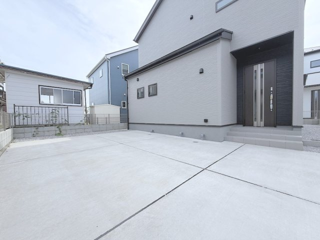 日の出町大久野の駐車場