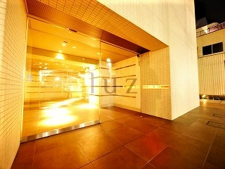 リヴシティ関内 　のエントランス