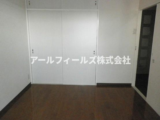 アーバンクレストの洋室